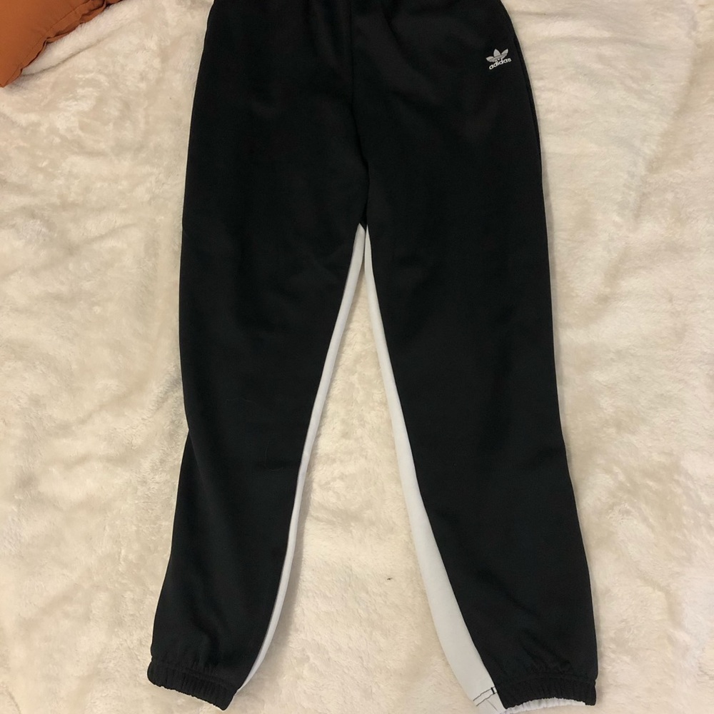 Adidas sweatpants